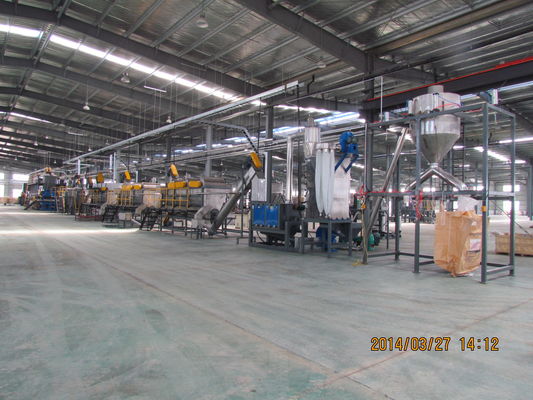 PET Bottle Recycling Line With Cutting Washing Plastic Waste Recycling Machine