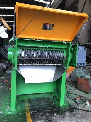 87pcs Rotary Blade 55kwx2 Single Shaft Shredder Machine