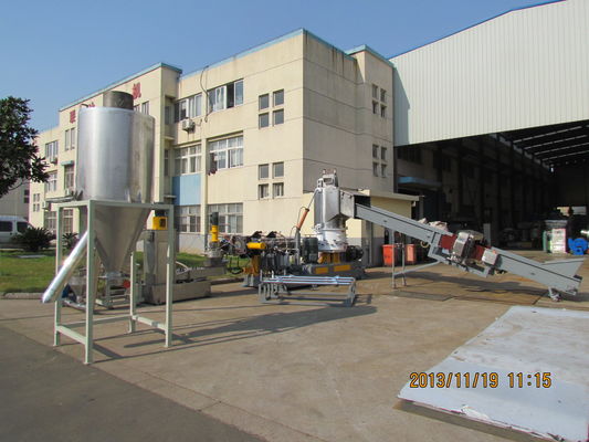 Cutting Compaction 130mm Screw One Stages Wet Granulation Machine