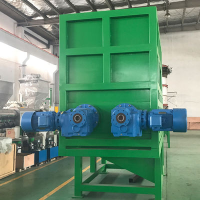 Bottle bale opener, bale breaker, debaler