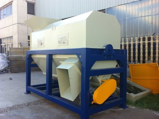 3000kg/Hr Ldpe Mulching Film Plastic Recycling Machine Sand / Grass Remover