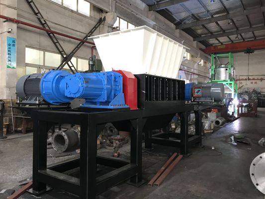 9CrSi Blade High Torque Double Shaft Shredder Machine