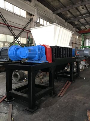 9CrSi Blade High Torque Double Shaft Shredder Machine