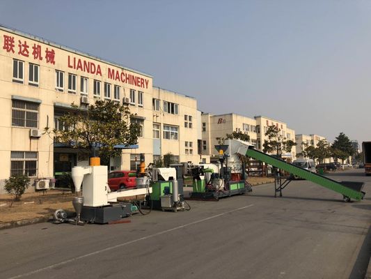 PE PP Granules Making Machine , 198mm Plastic Pelletizing Machine